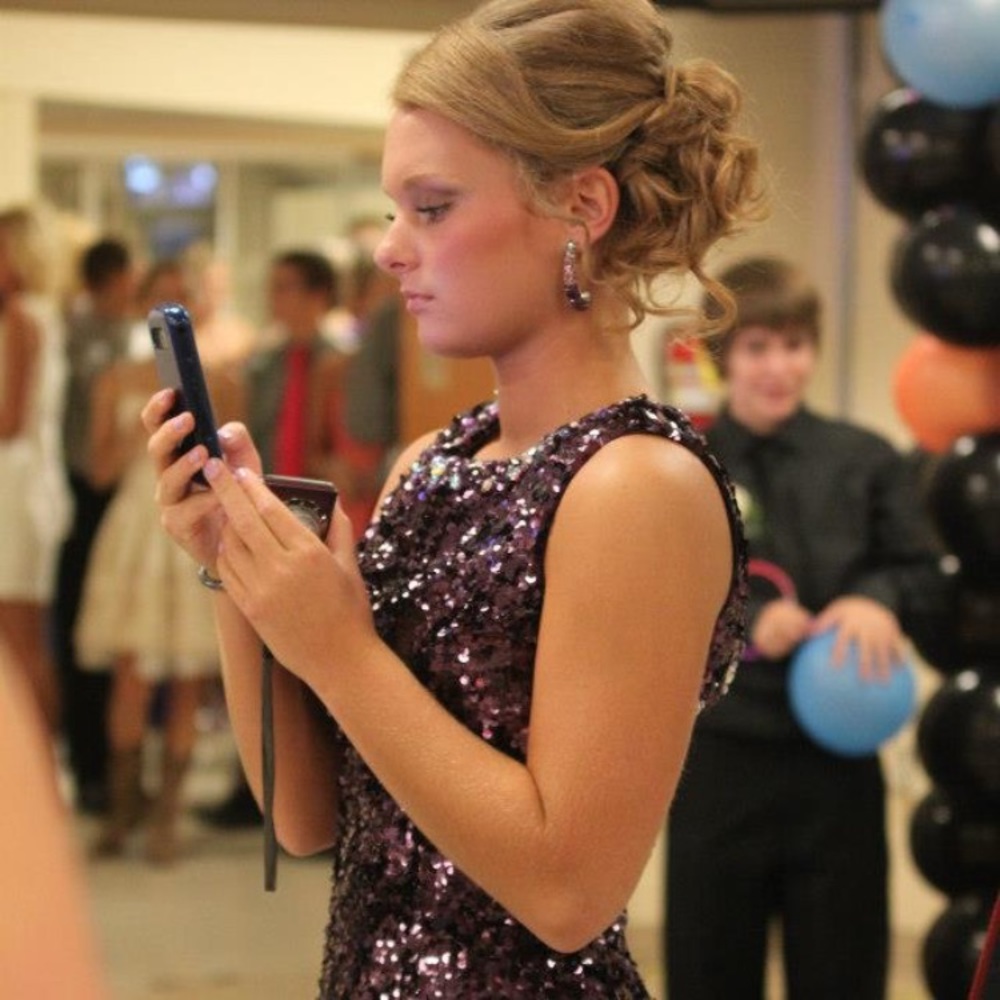 Formal Dress! - Picture 2 of 3